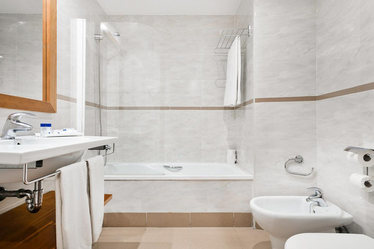 Bathroom 3, Hotel Aranea, Barcelona