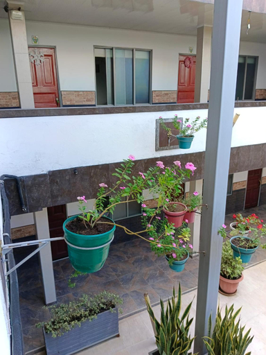 Others 3, Hotel Zenit de colombia, Puerto López
