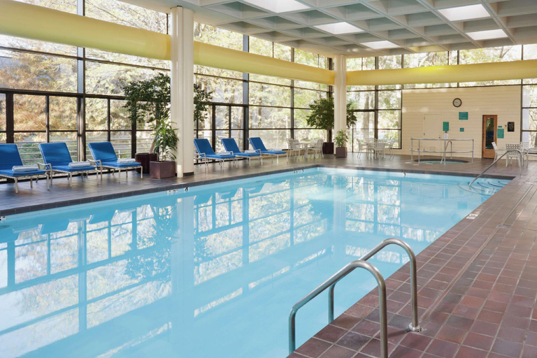 Sport & Beauty 3, DoubleTree by Hilton Kansas City - Overland Park, Kansas City