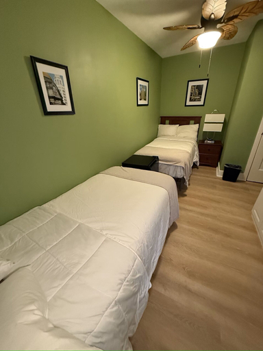 Bedroom 3, Buffalo Guesthouse, Erie