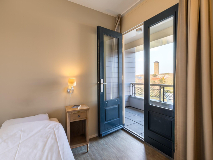 Others 3, Modern Domburg Apartment, Veere