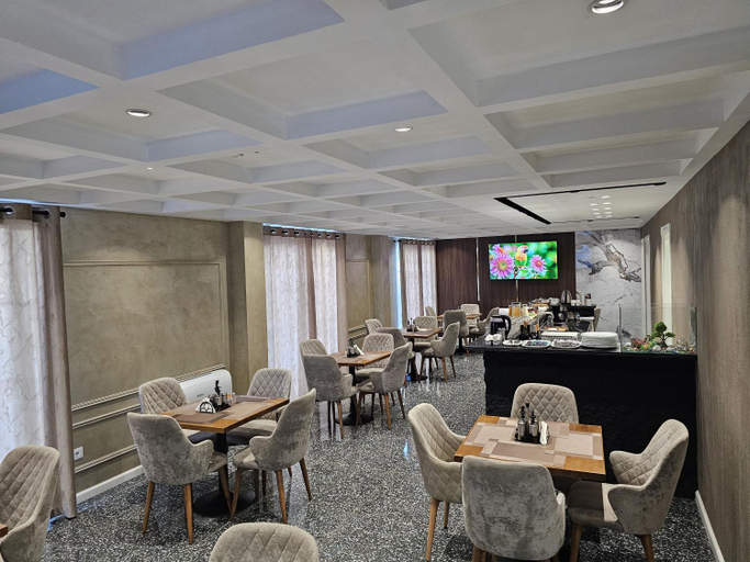 Food & Drinks 3, Hotel Royal, Shkodrës