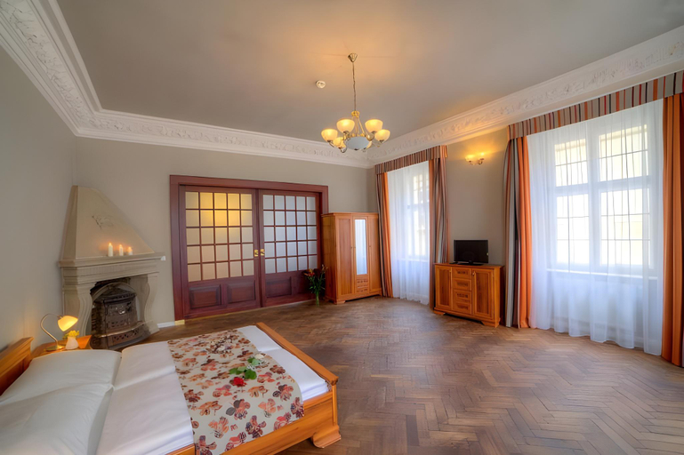 Bedroom 2, Palac U Kocku, Praha 1