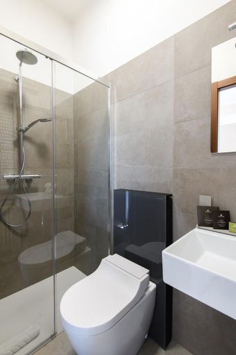 Bathroom 3, Hotel Sasso, Imperia
