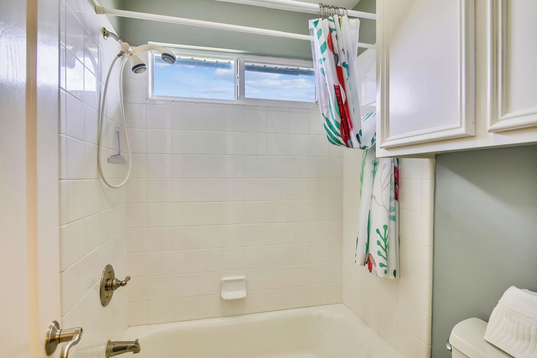 Bathroom 4, Too Pool for School by Ryson Vacation Rentals, Galveston