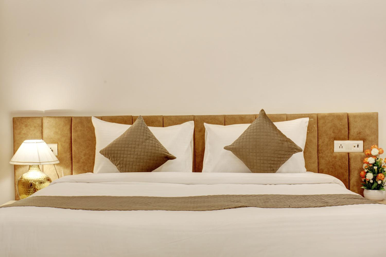 Bedroom 4, Limewood Stay - Corporate Huda City Centre, Gurgaon