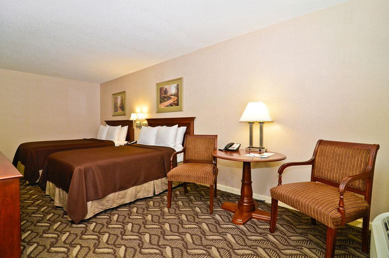 Bedroom 3, Best Western Suites, Clarke