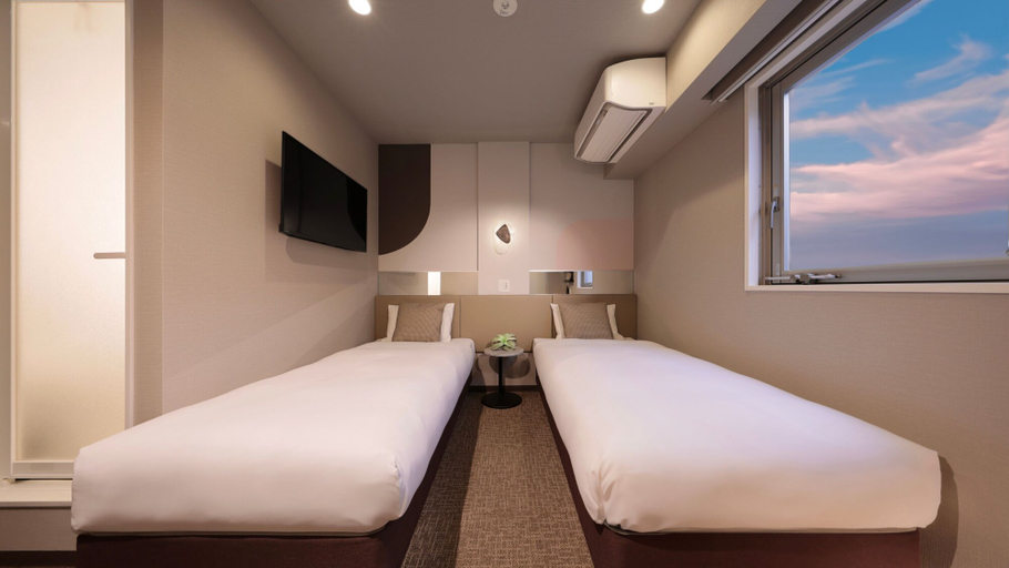 Bedroom 4, Tennoji Crystal Hotel, Osaka