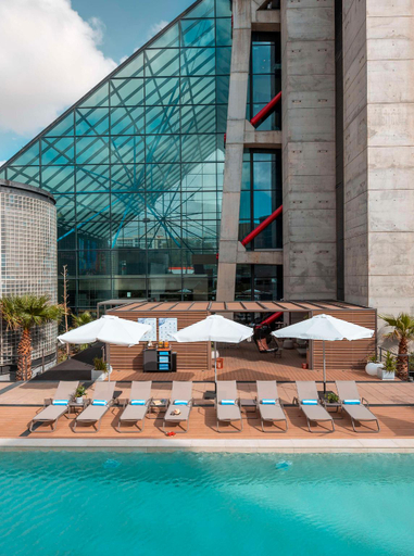 Sport & Beauty 2, Hyatt Regency Barcelona Tower, Barcelona