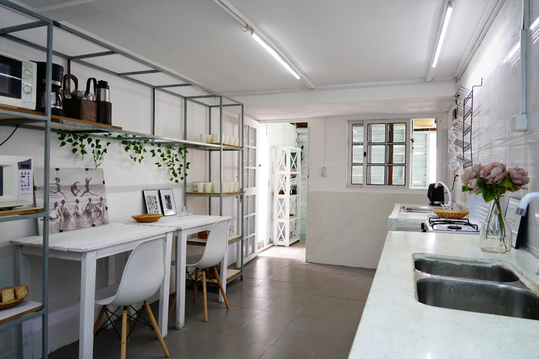 Others 4, Hue Hostel, n.a289