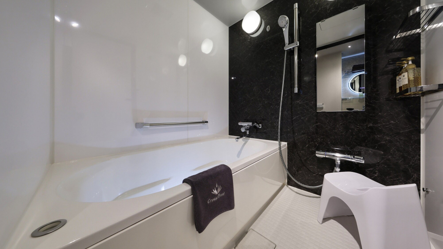 Bathroom 4, KUROMON Crystal Hotel, Osaka