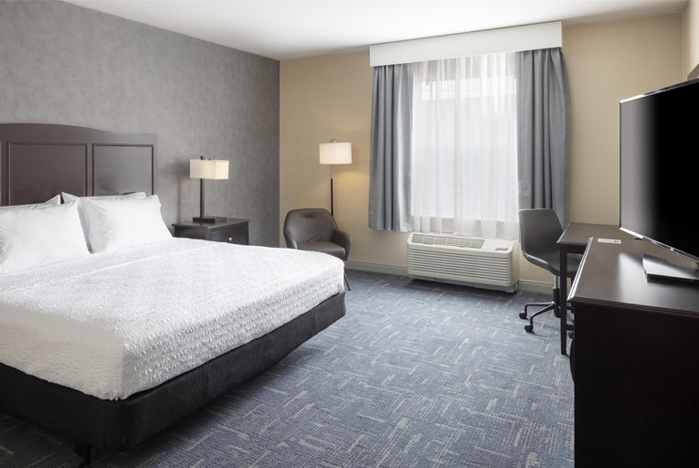 Bedroom 3, Hampton Inn Lewiston-Auburn, Androscoggin