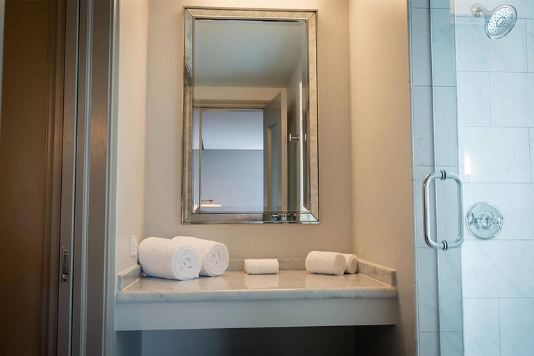Bathroom 4