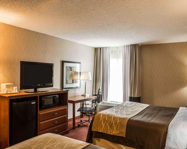 Bedroom 3, Quality Inn Springboro West, Warren