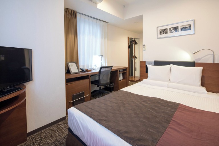 Bedroom 24