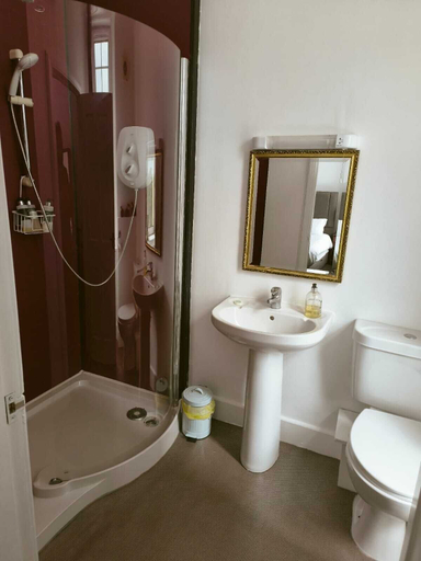 Bathroom, Fassifern B&B, Highland