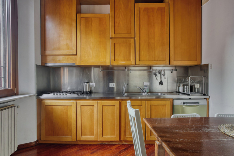 Others 5, Inviting flat near the city centre, Milano