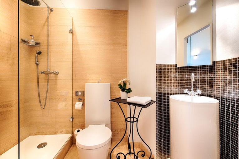 Bathroom 3, Hotel Schloss Lehen, Heilbronn