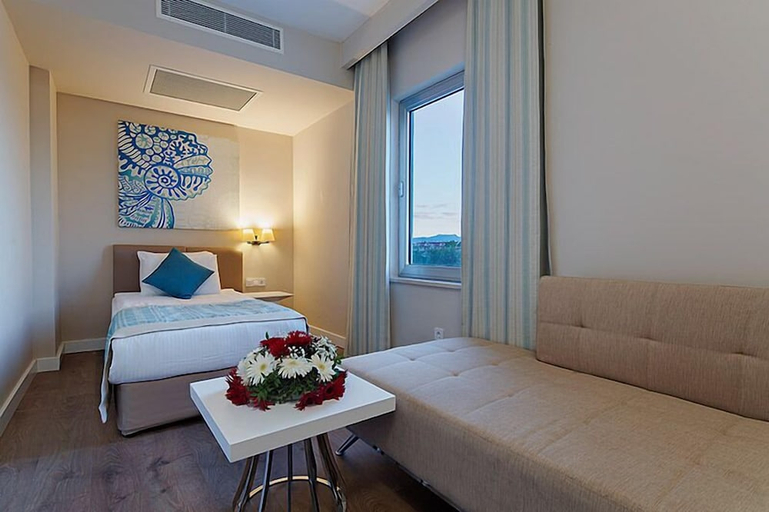 Bedroom 3, Seashell Resort & Spa, Manavgat