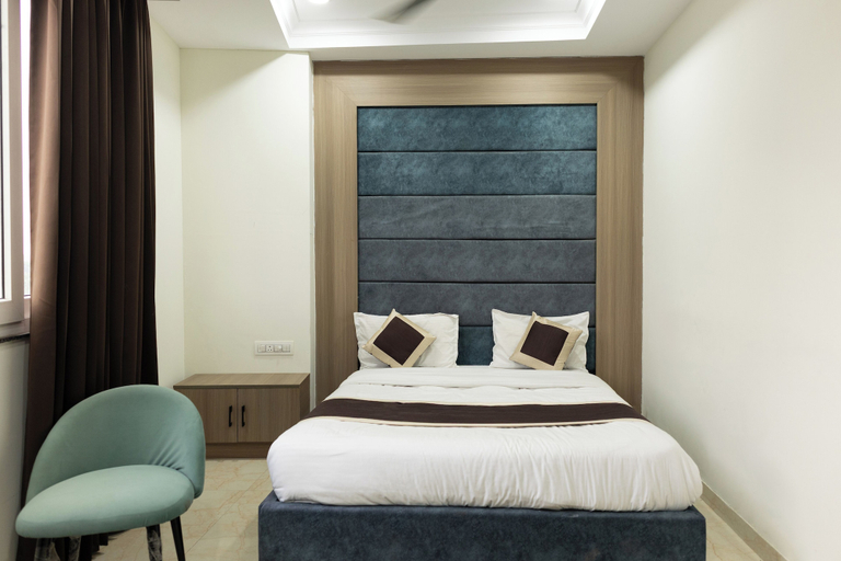 Bedroom 2, Hotel Suburban, Sahibzada Ajit Singh Nagar
