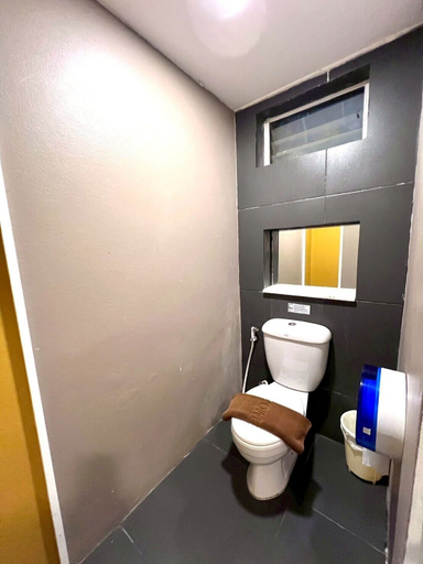 Bathroom 5, The Viridian Resort, Pulau Phuket