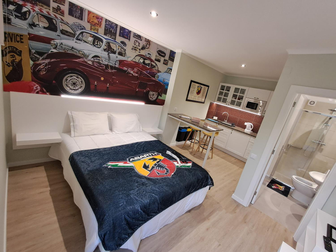 Others 5, Classic Car House, Santa Cruz