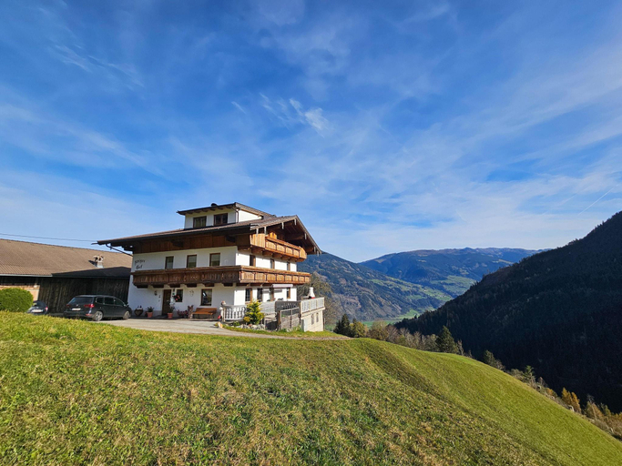 Others 4, Apartment in Fugenberg near Ski Slopes, Schwaz
