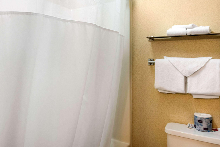 Bathroom 4, Quality Inn at Bangor Mall, Penobscot