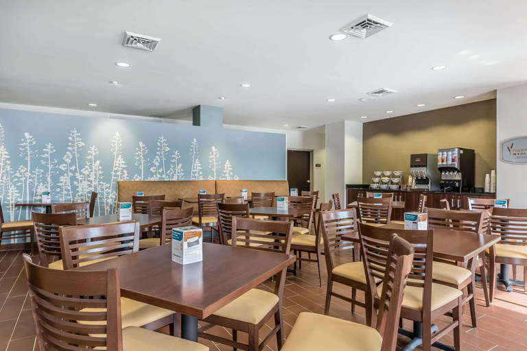 Food & Drinks 5, Sleep Inn and Suites O'Fallon MO, Saint Charles
