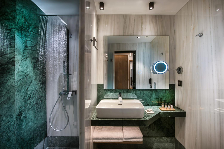 Bathroom 4, Dimargio Luxury Hotel & Spa, Crete