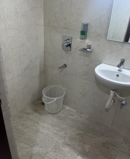 Bathroom 5, The Cinco Bliss, Hyderabad