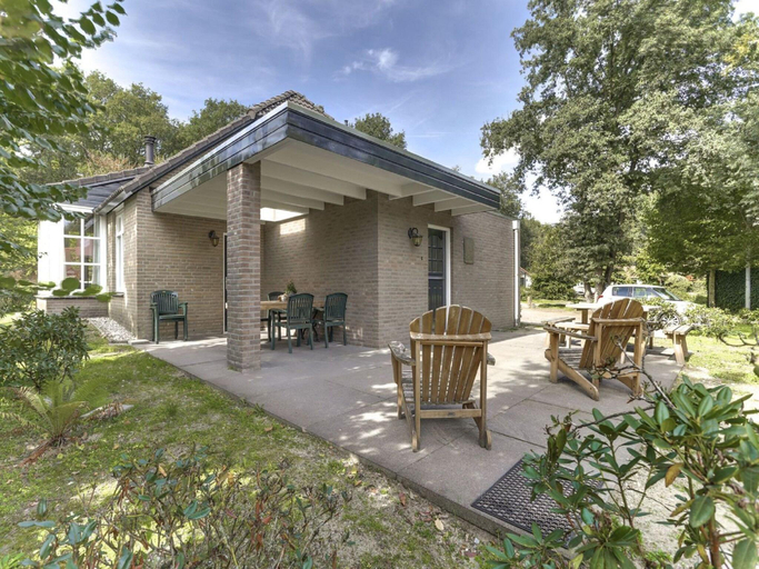 Others 3, Luxury Villa in De Pier with Sauna, Uden