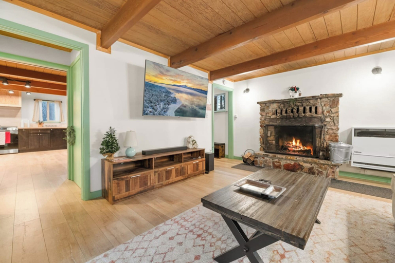 Others 4, Charming Cabin Escape, San Bernardino