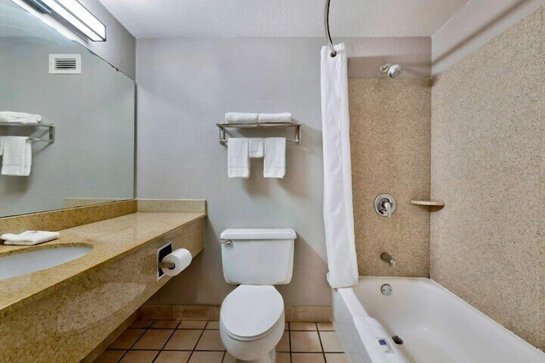 Bathroom 4, Home Place Suites, Washington