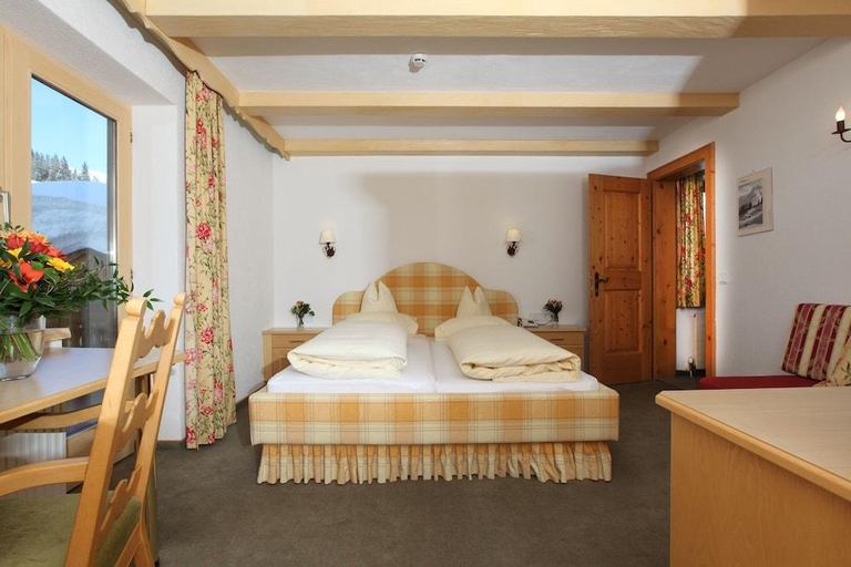 Bedroom 2, Hotel Anemone, Bludenz