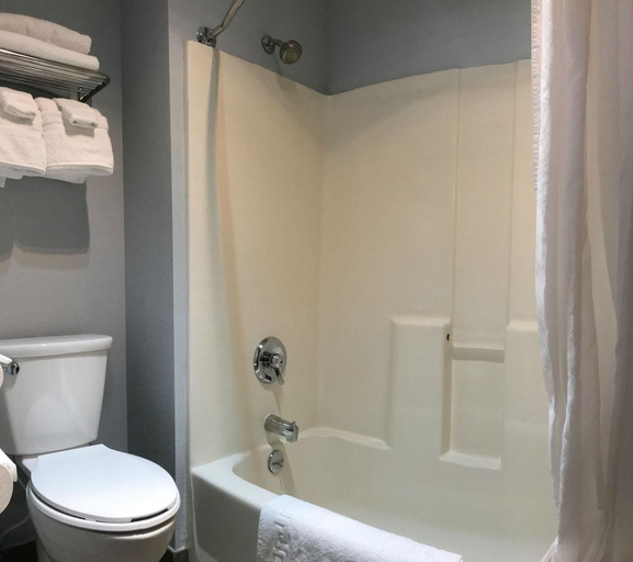 Bathroom 3, Gold King Mountain Inn, Teller