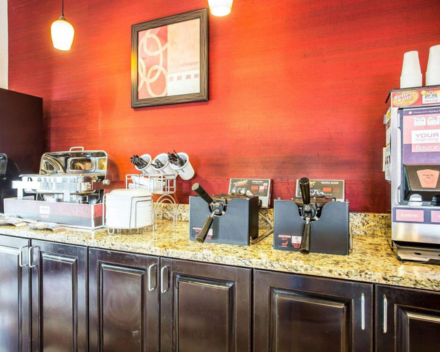 Food & Drinks 5, Comfort Suites Rock Hill Manchester Meadows Area, York