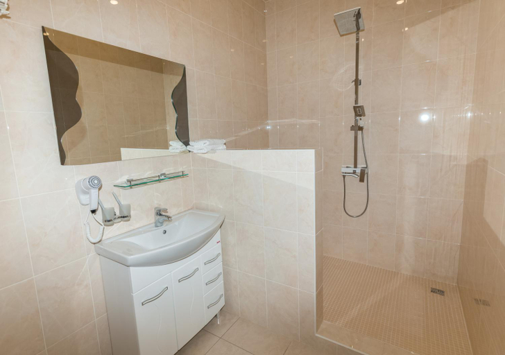 Bathroom 3, Hotel Zelenyy Mys, Nevinnomyssk