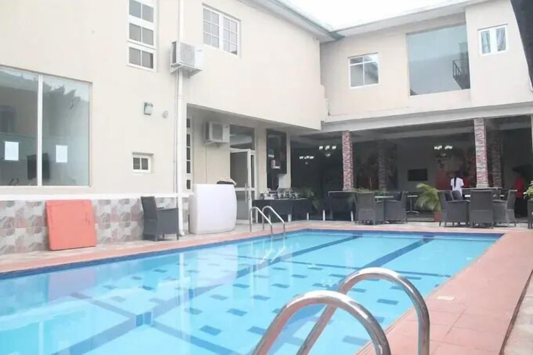 Sport & Beauty, Da Chimney Boutique  Hotel, AbujaMun