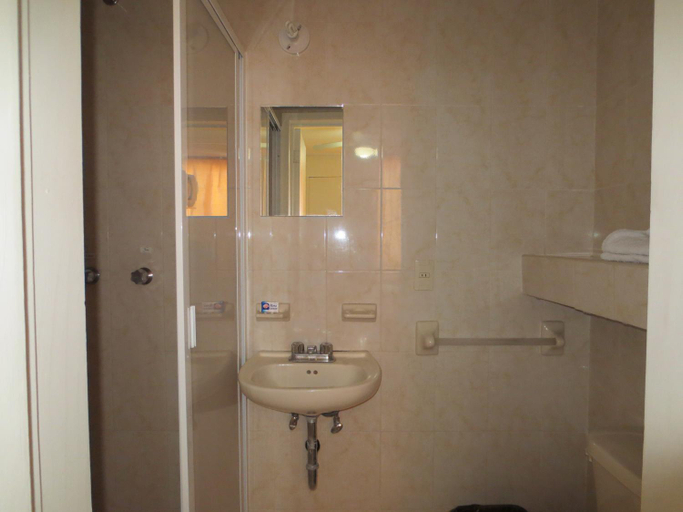 Bathroom 3, Hotel Posada Diamante, Querétaro