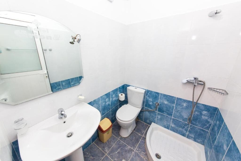 Bathroom 4, Verano Hotel, Sarandës