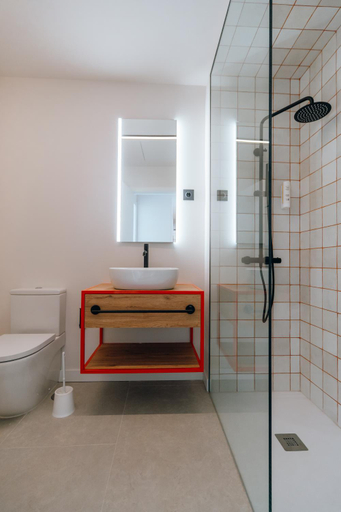Bathroom 4, Reliebe 44, Las Palmas