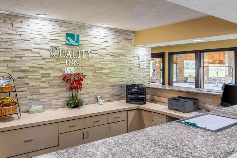 Public Area 2, Quality Inn Decatur near US-224, Adams
