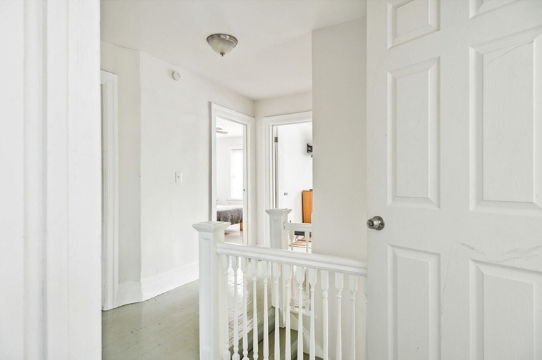 Others 3, Spacious 4BR Getaway: Perfect for Family & Friends, Wayne