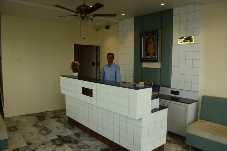 Others 4, Hotel Laxmi Niwas, Dhar