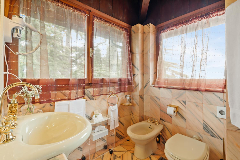 Bathroom 4, Villa Pambuffetti, Perugia