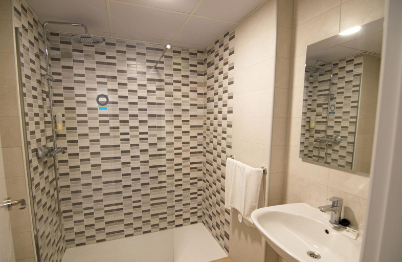 Bathroom 4, Hotel Vibra Marco Polo, Baleares