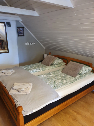 Bedroom 3, Nymans Bed & Breakfast, Karlsborg