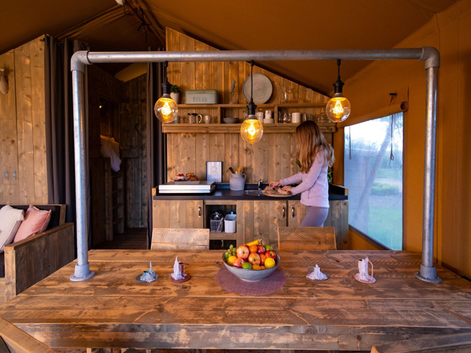 Others 5, Lakeside Escape for Groups, Noordoostpolder