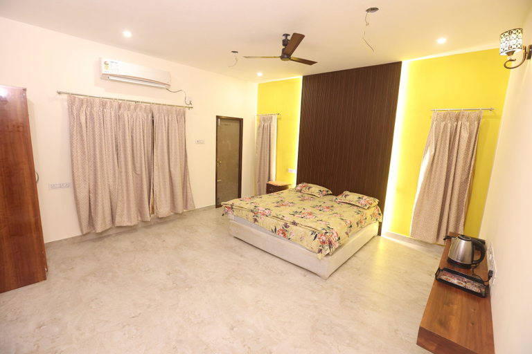 Bedroom 5, MM Beach House, Kancheepuram